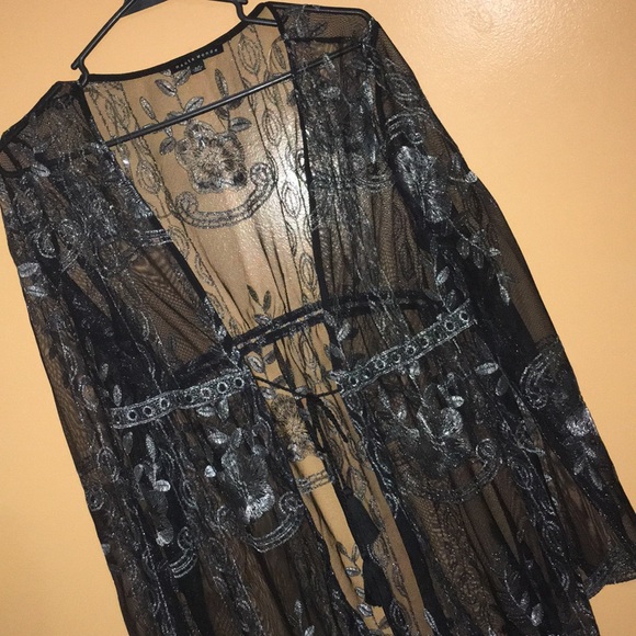 Fashion nova || Sheer cardigan/coverup - Picture 3 of 4